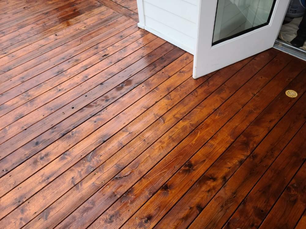 Nashville Wood Decks Cleaning and Staining project photo