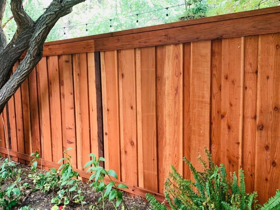 Wood fence services in Tennessee